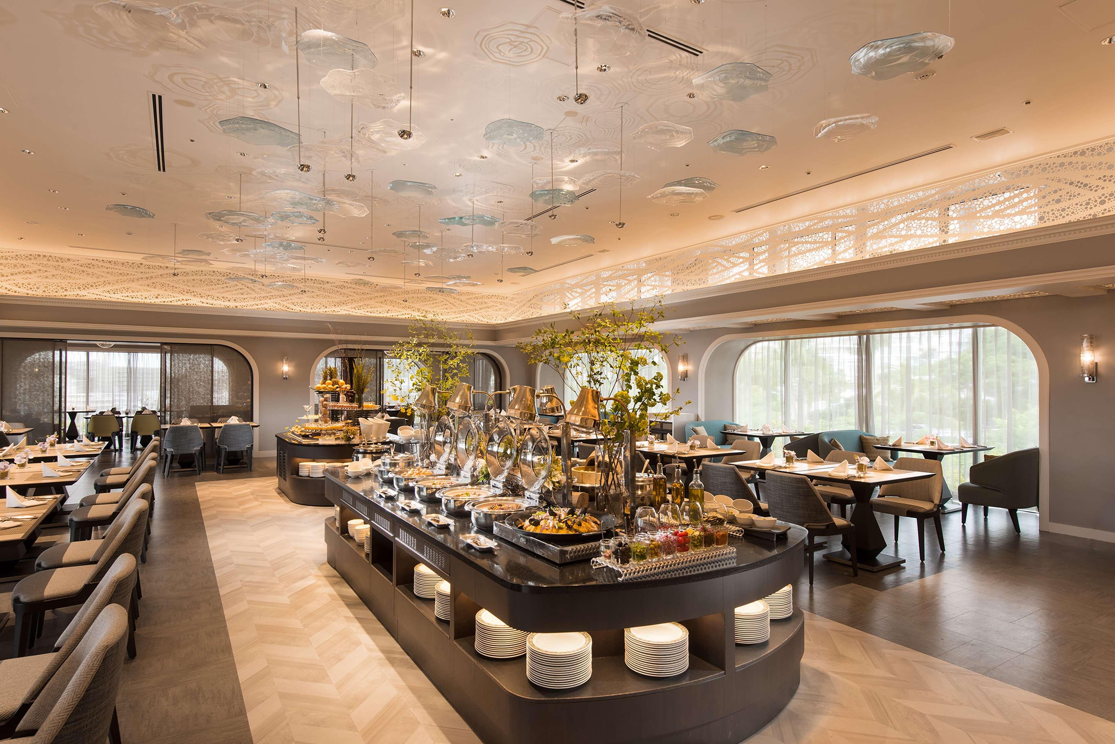 Doubletree By Hilton Naha Shuri Castle Esterno foto