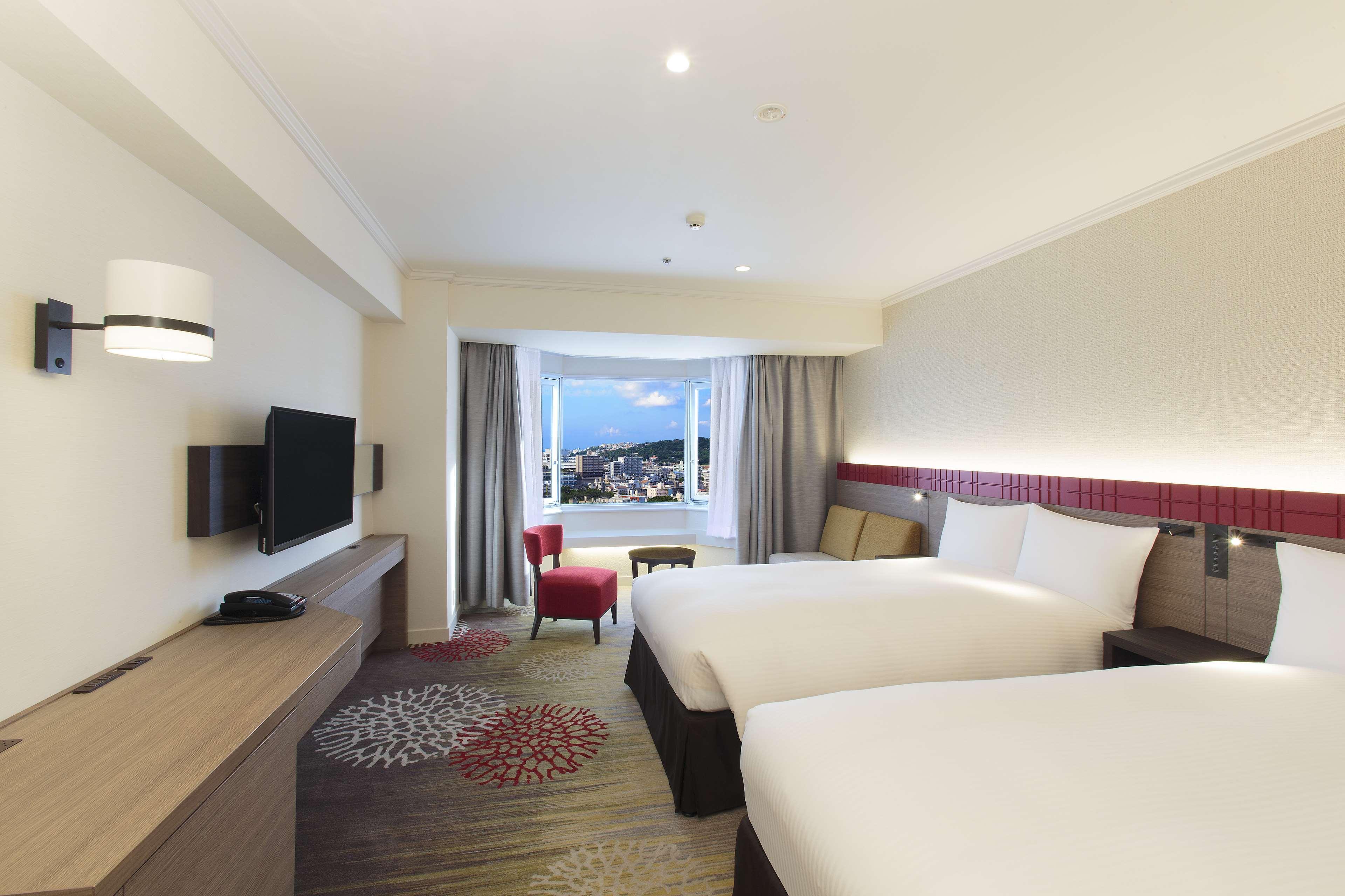 Doubletree By Hilton Naha Shuri Castle Esterno foto