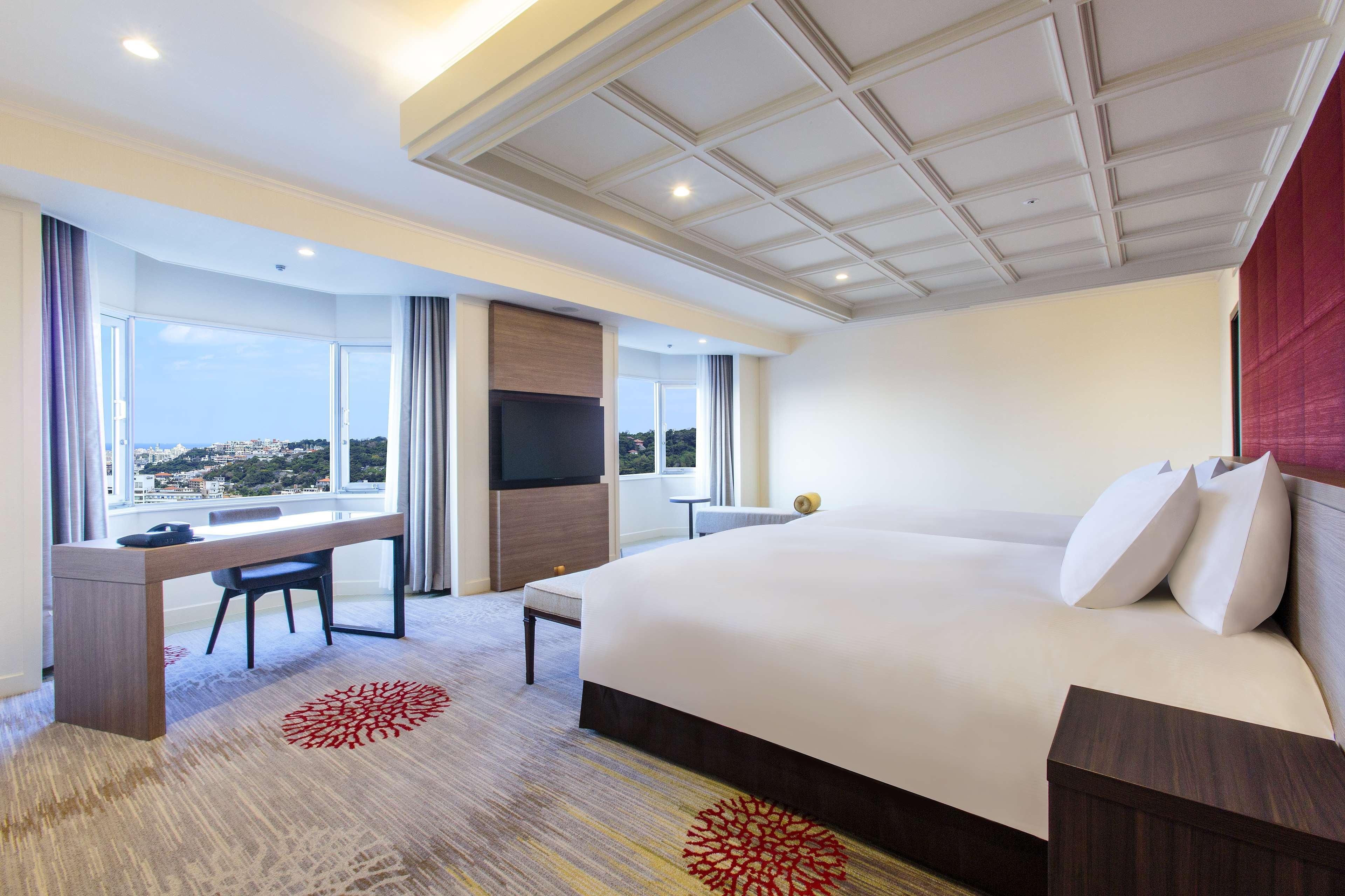 Doubletree By Hilton Naha Shuri Castle Esterno foto