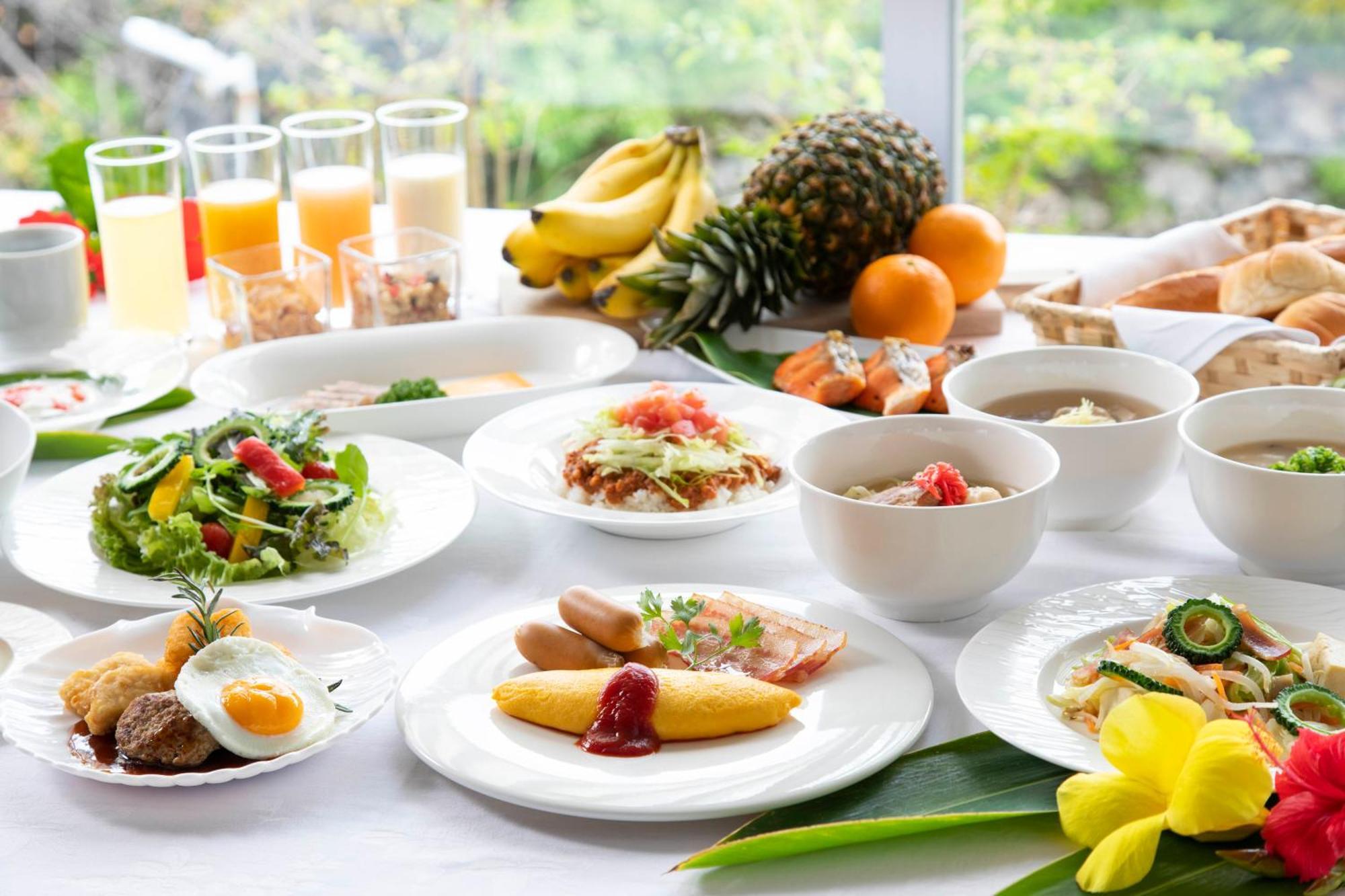 Doubletree By Hilton Naha Shuri Castle Esterno foto