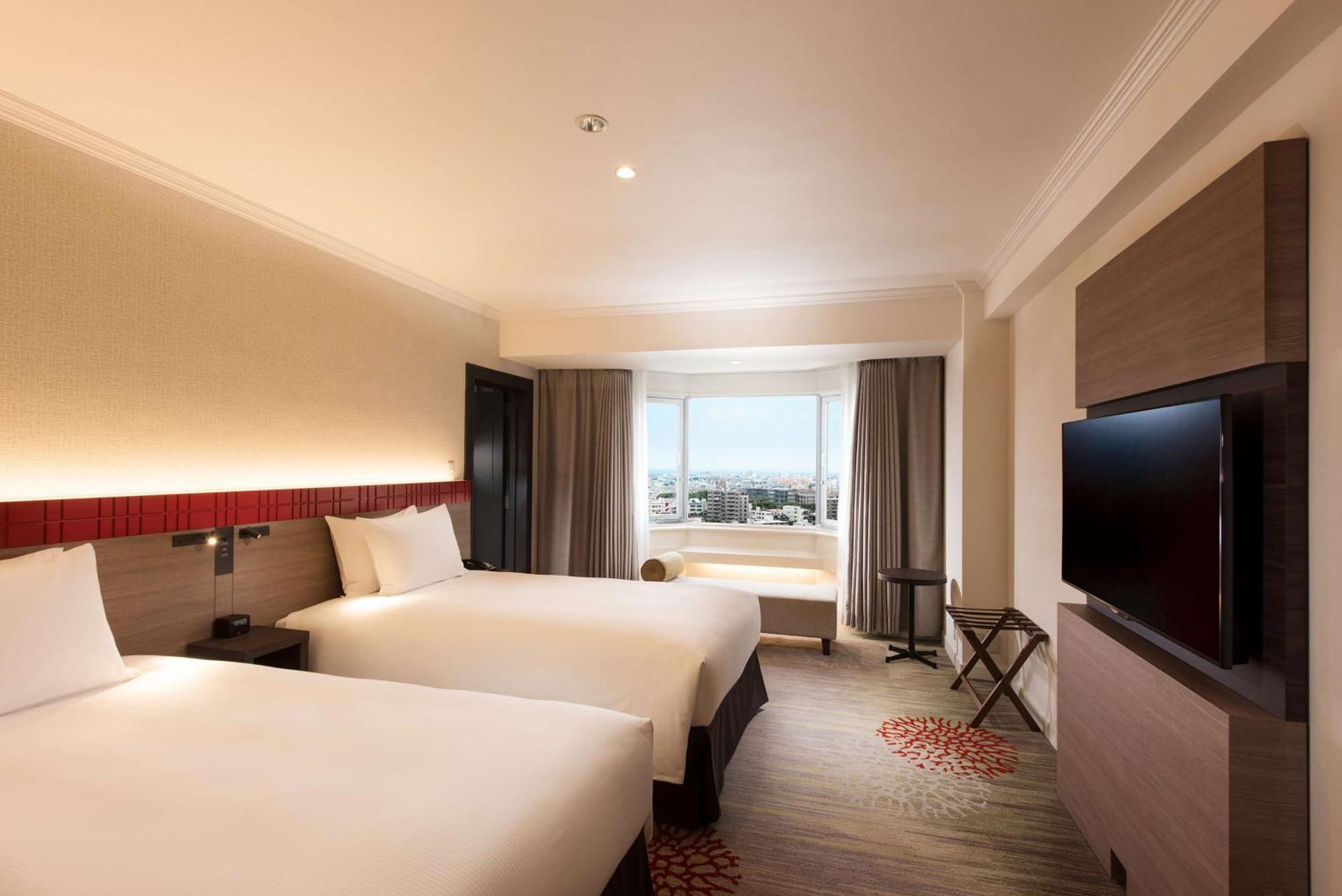 Doubletree By Hilton Naha Shuri Castle Esterno foto