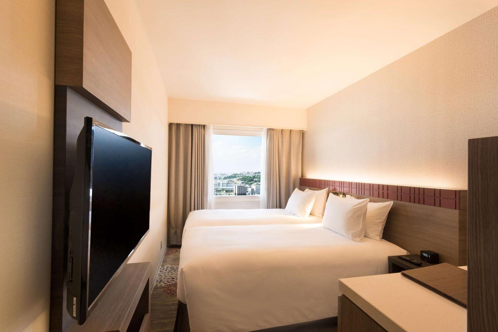 Doubletree By Hilton Naha Shuri Castle Esterno foto