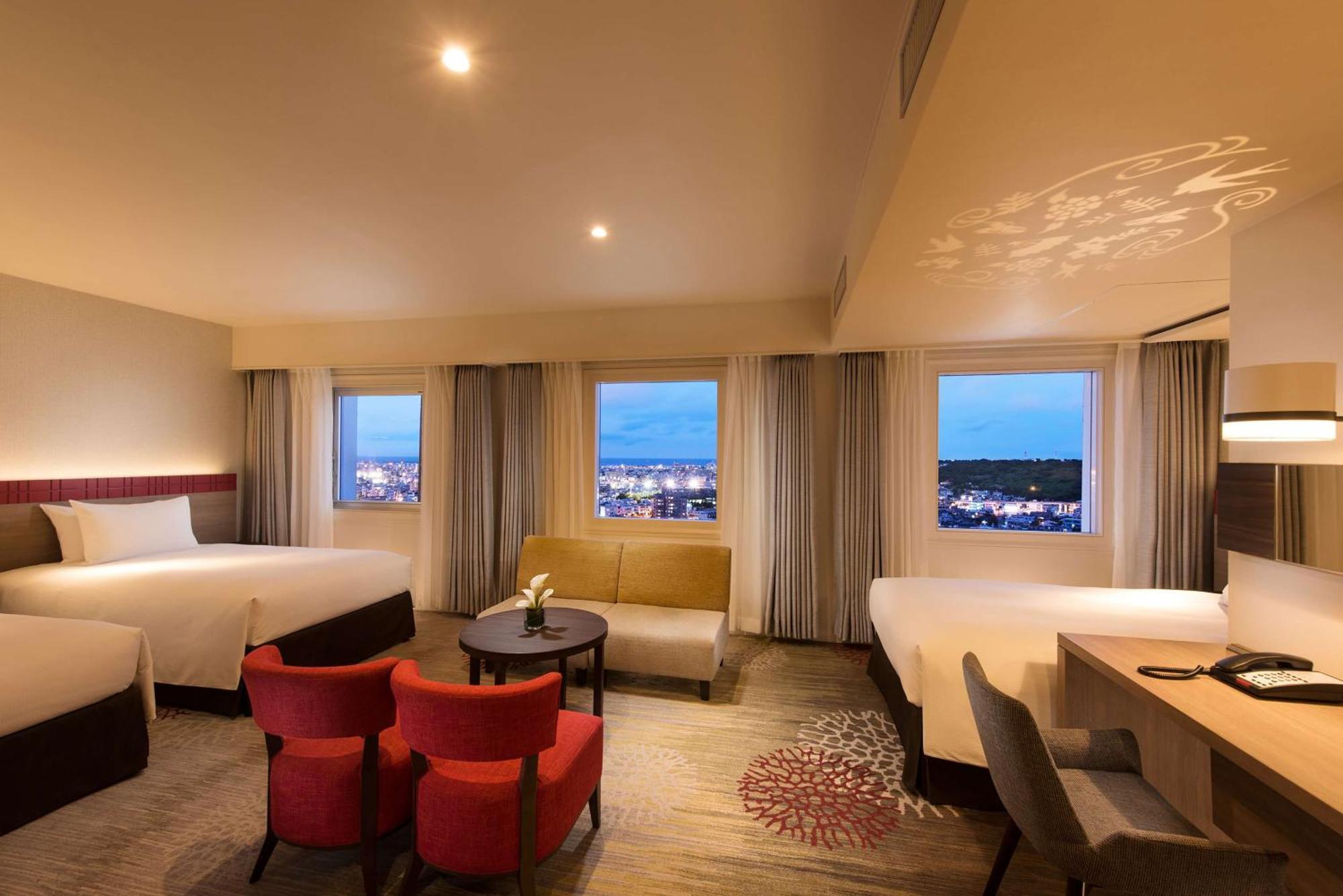 Doubletree By Hilton Naha Shuri Castle Esterno foto