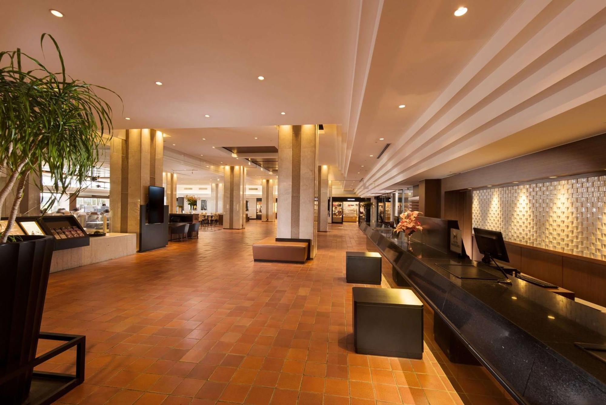 Doubletree By Hilton Naha Shuri Castle Esterno foto