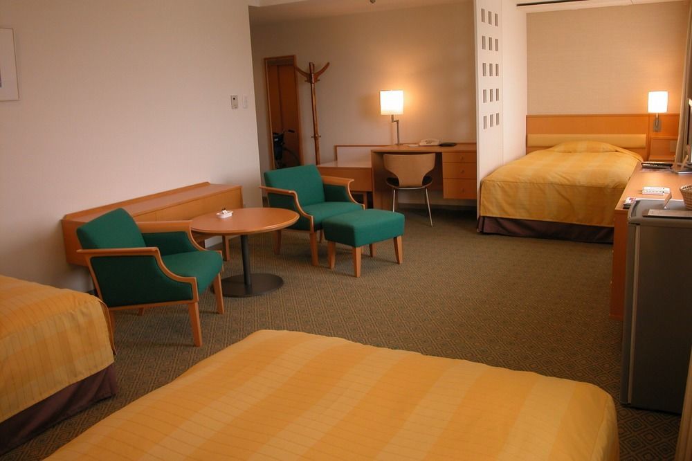 Doubletree By Hilton Naha Shuri Castle Esterno foto