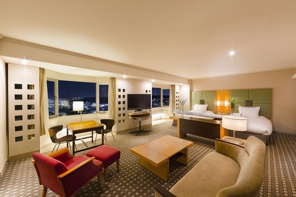 Doubletree By Hilton Naha Shuri Castle Esterno foto